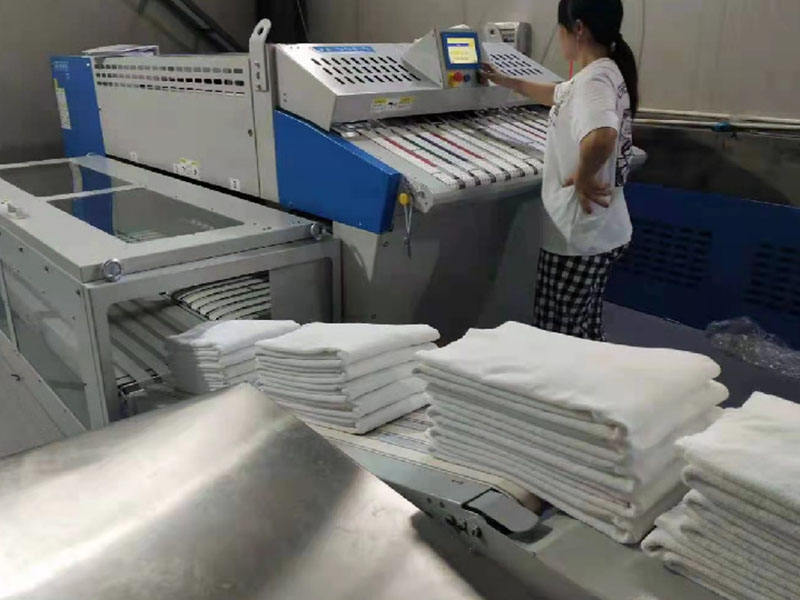 龙湖巾类折叠机-02